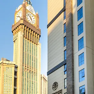  Hotel Worth Elite
